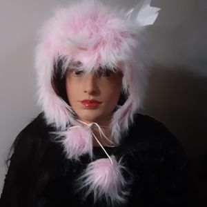 PINK FAUX FUR HAT